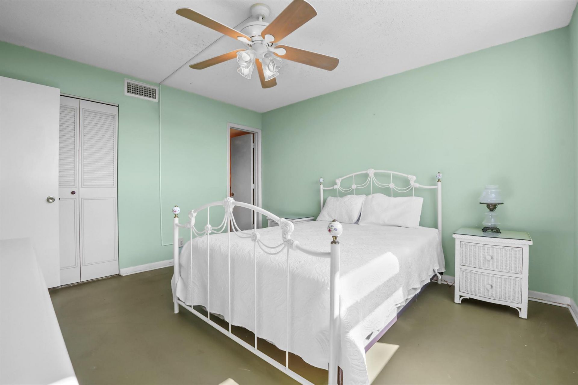 689 NE 6th Court, Unit 4080, Boynton Beach, FL 33435 Photo