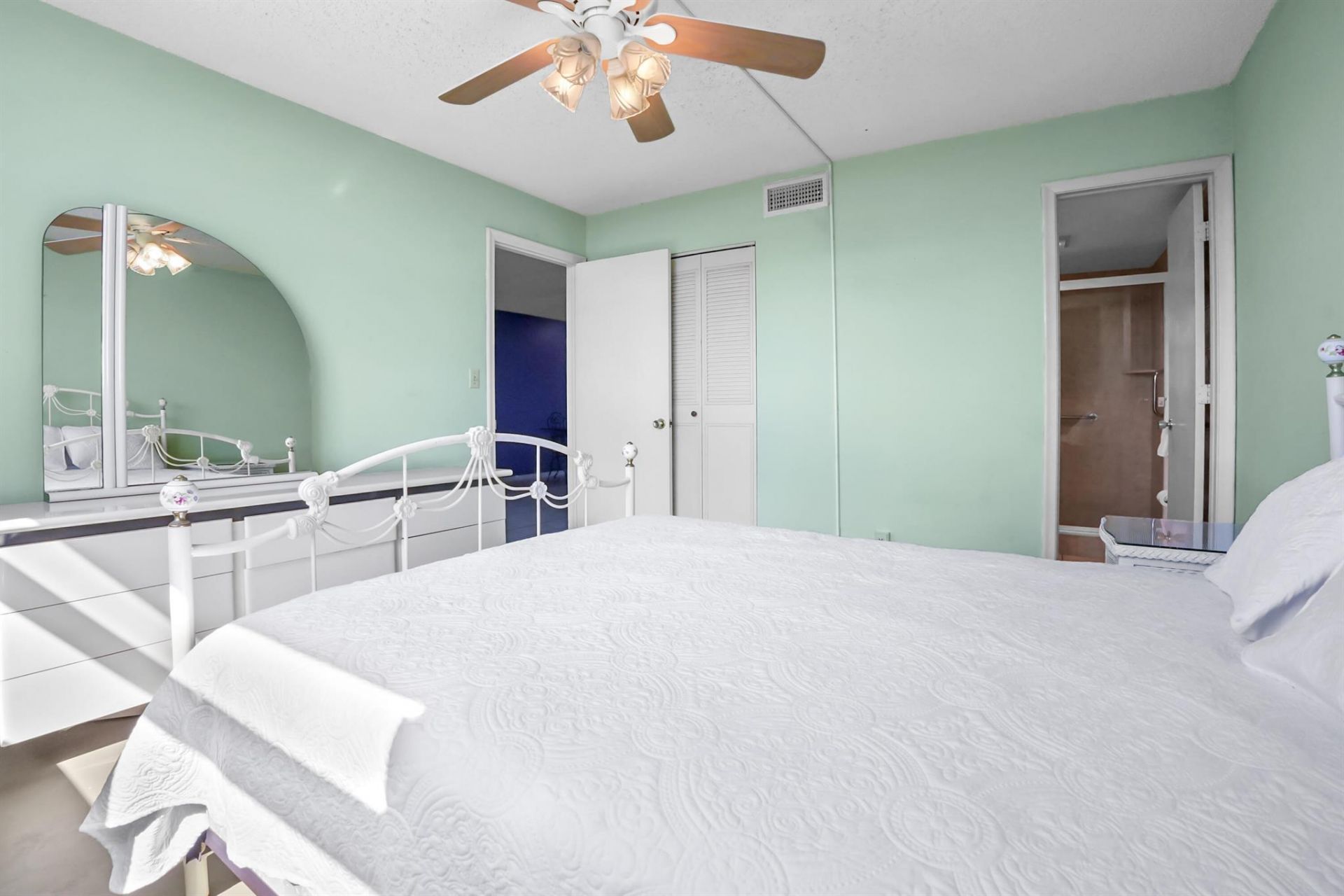 689 NE 6th Court, Unit 4080, Boynton Beach, FL 33435 Photo