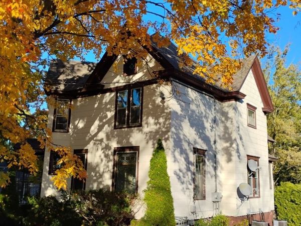 601 S Jefferson Street S, Woodstock, IL 60098