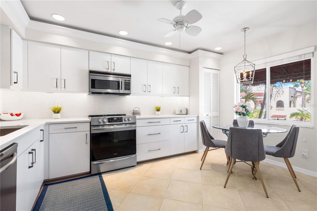 6101 34th Street W, Unit 16G, Bradenton, FL 34210 Photo