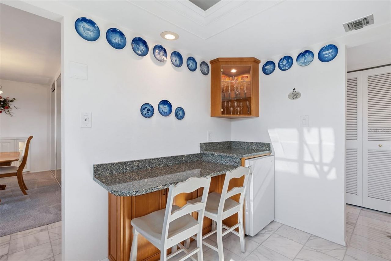 6285 Midnight Pass Road, Unit 406, Sarasota, FL 34242 Photo