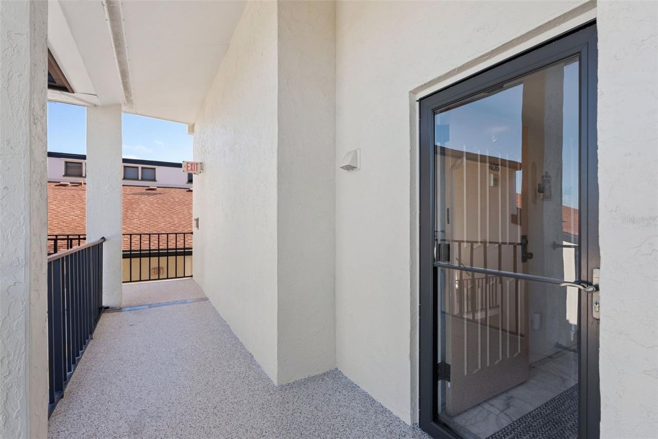 6285 Midnight Pass Road, Unit 406, Sarasota, FL 34242 Photo