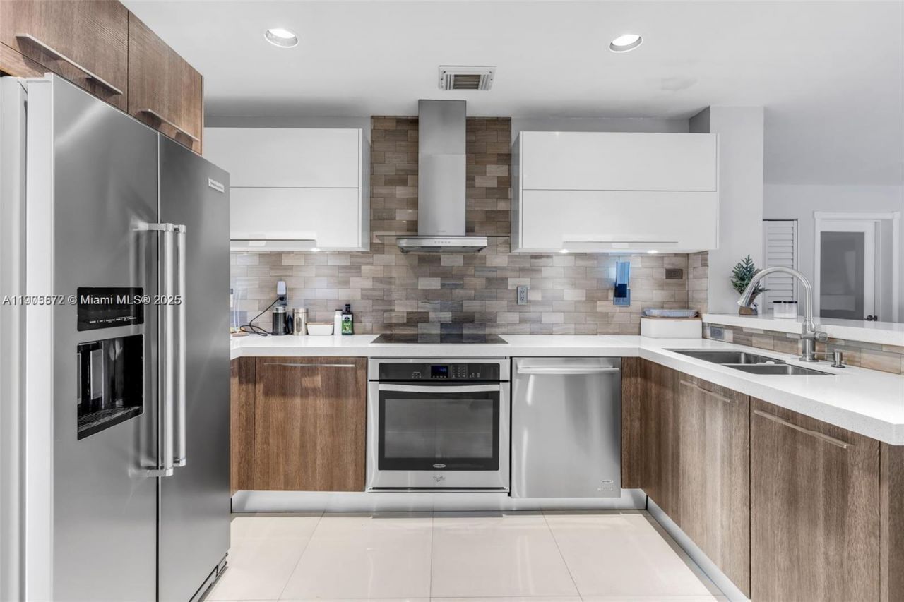 14206 SW 164th Ter, Miami, FL 33177 Photo