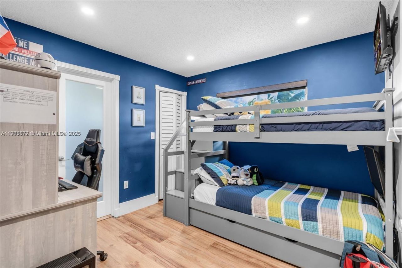 14206 SW 164th Ter, Miami, FL 33177 Photo