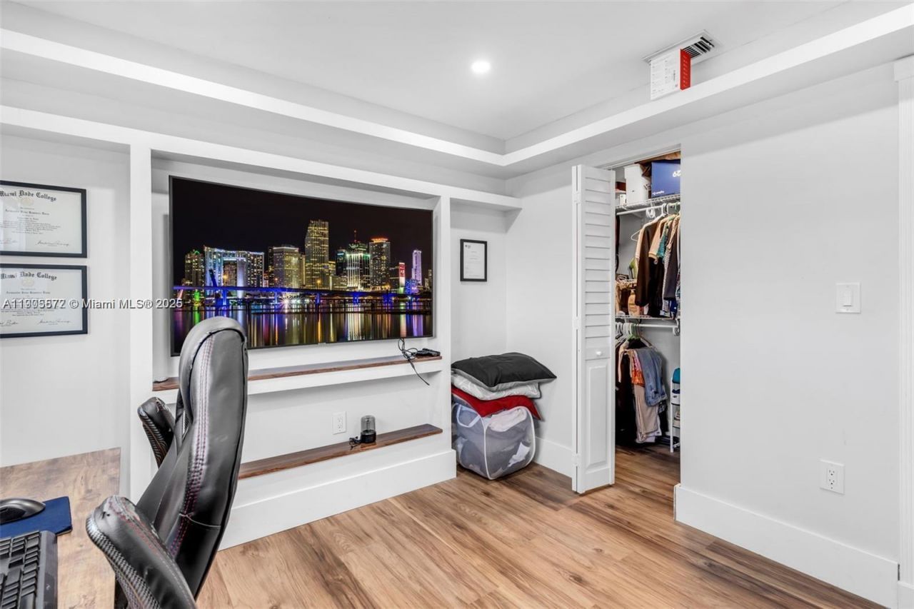 14206 SW 164th Ter, Miami, FL 33177 Photo