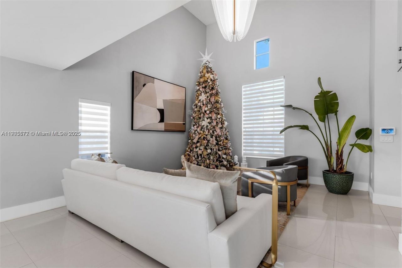 14206 SW 164th Ter, Miami, FL 33177 Photo