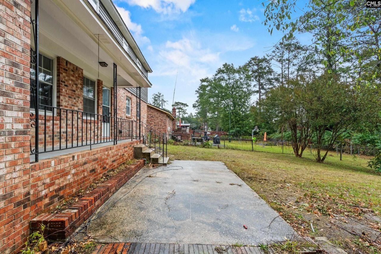 2812 Cliffside Drive Photo 24