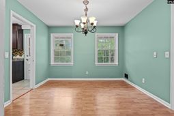 2812 Cliffside Drive photo 4