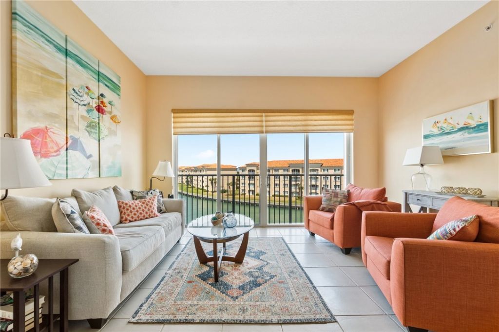 17 Harbour Isle Drive W, Unit PH 03, Fort Pierce, FL 34949 Photo