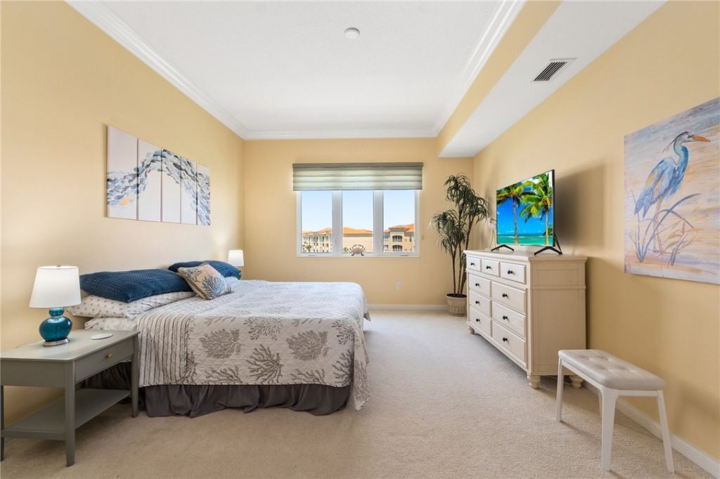 17 Harbour Isle Drive W, Unit PH 03, Fort Pierce, FL 34949 Photo