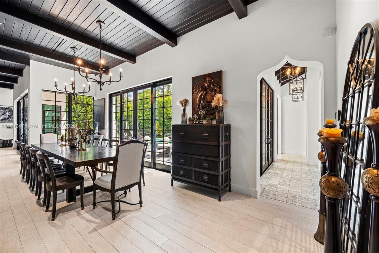 590 NE 59th St, Miami, FL 33137 Photo