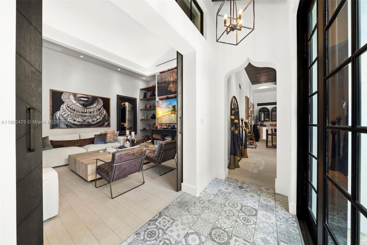 590 NE 59th St, Miami, FL 33137 Photo