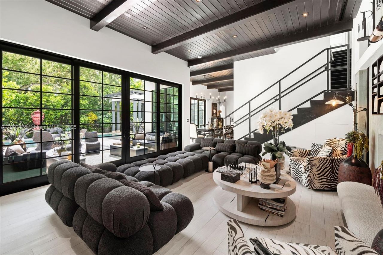 590 NE 59th St, Miami, FL 33137 Photo