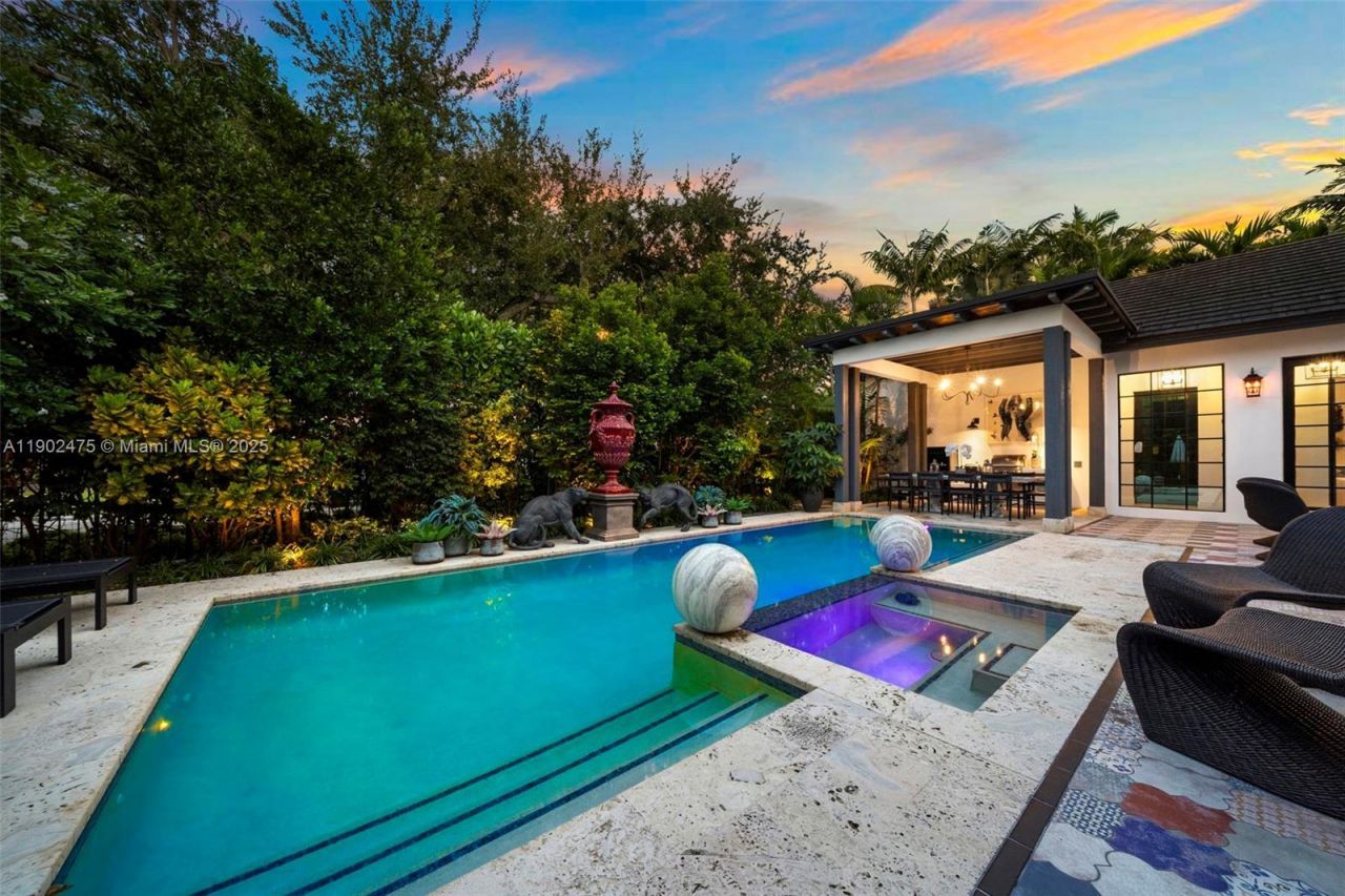 590 NE 59th St, Miami, FL 33137 Photo