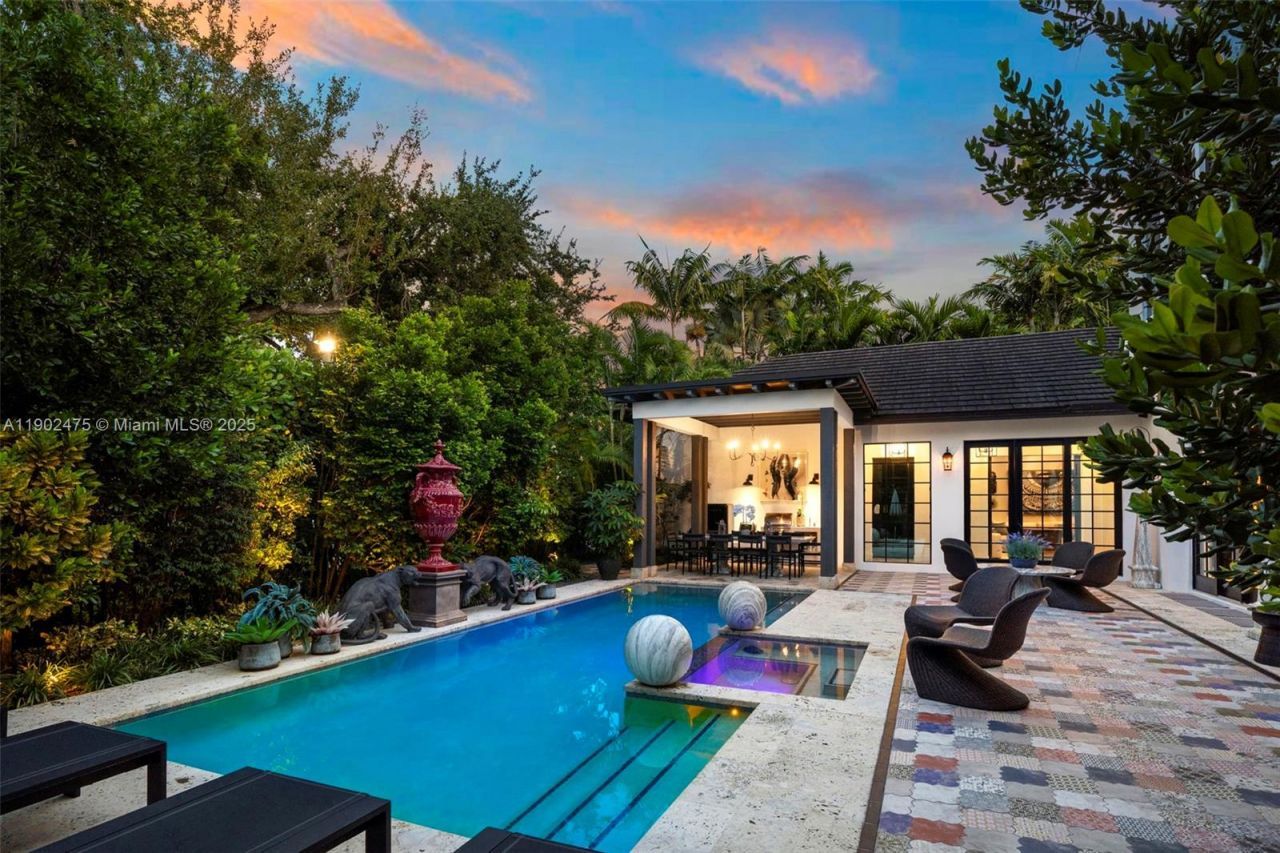 590 NE 59th St, Miami, FL 33137 Photo