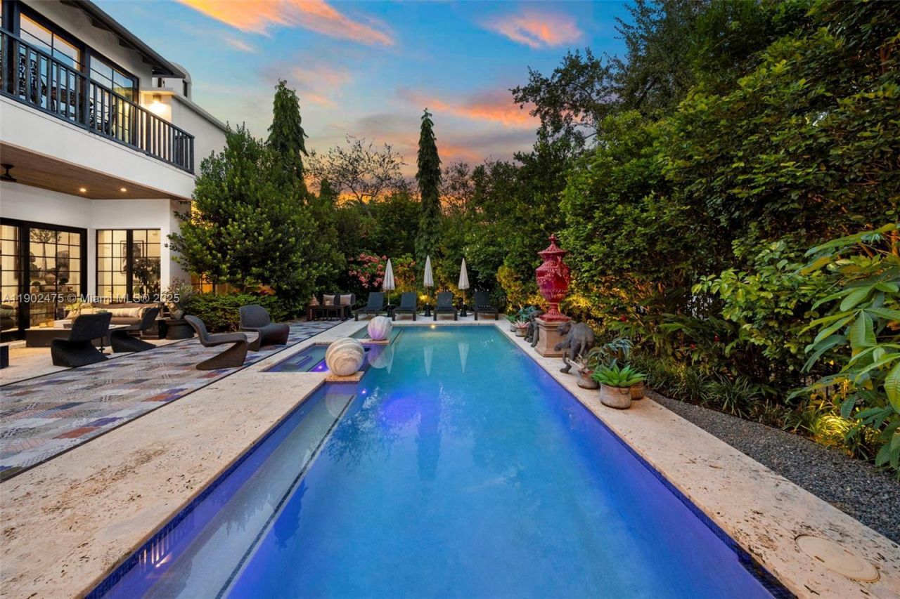 590 NE 59th St, Miami, FL 33137 Photo