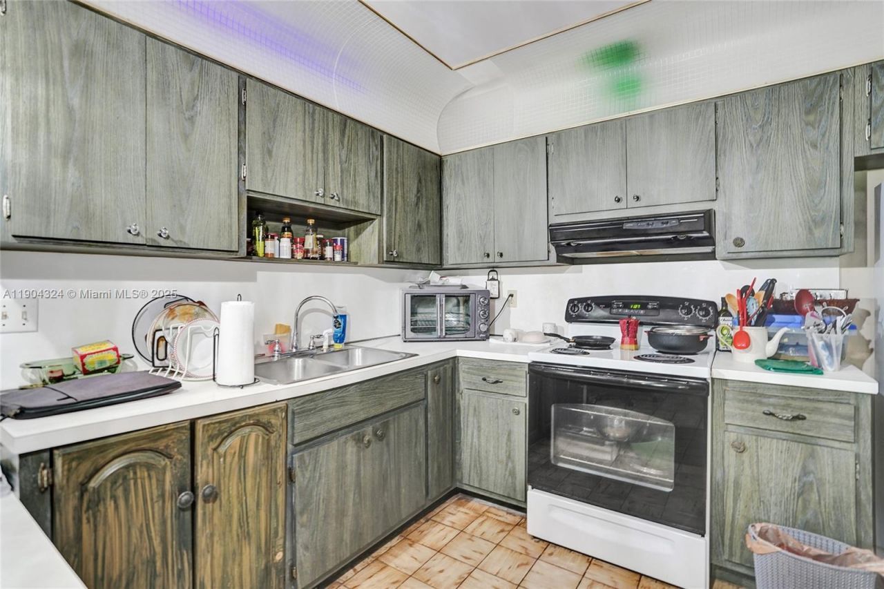 3941 NW 110th Ave, Coral Springs, FL 33065 Photo