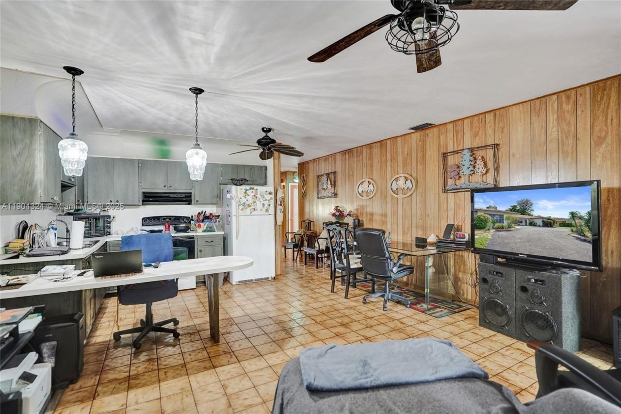 3941 NW 110th Ave, Coral Springs, FL 33065 Photo