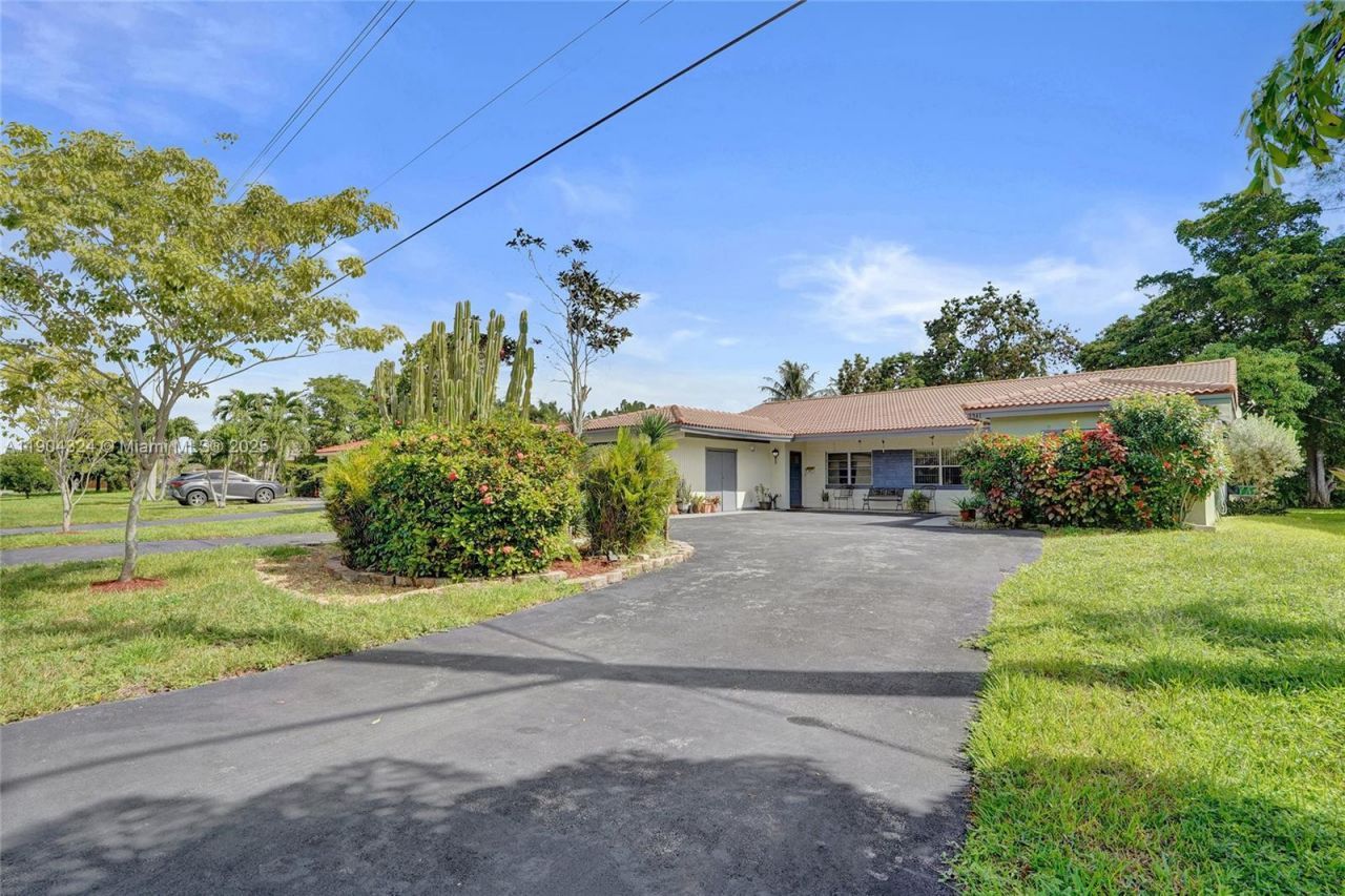 3941 NW 110th Ave, Coral Springs, FL 33065 Photo