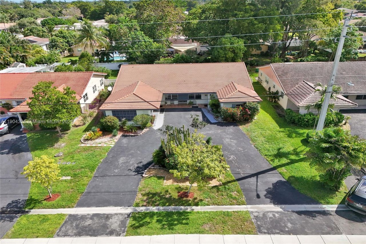 3941 NW 110th Ave, Coral Springs, FL 33065 Photo