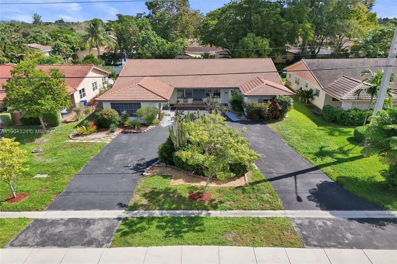 3941 NW 110th Ave, Coral Springs, FL 33065 Photo