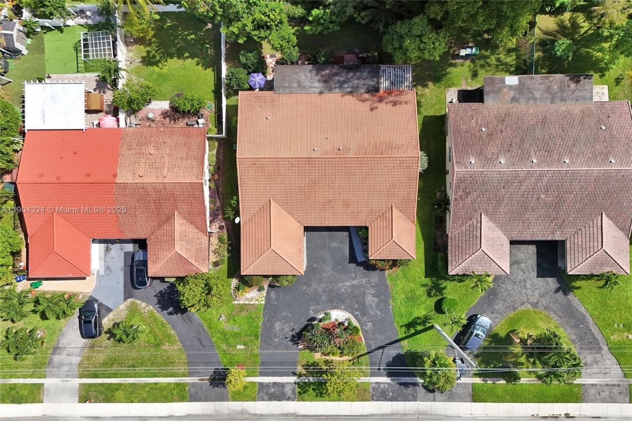 3941 NW 110th Ave, Coral Springs, FL 33065 Photo