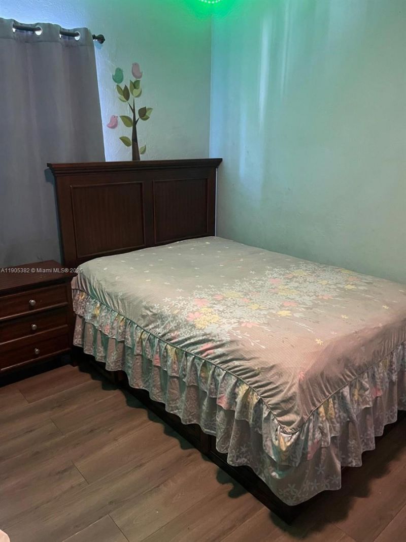 665 NW 153rd St, Miami, FL 33169 Photo