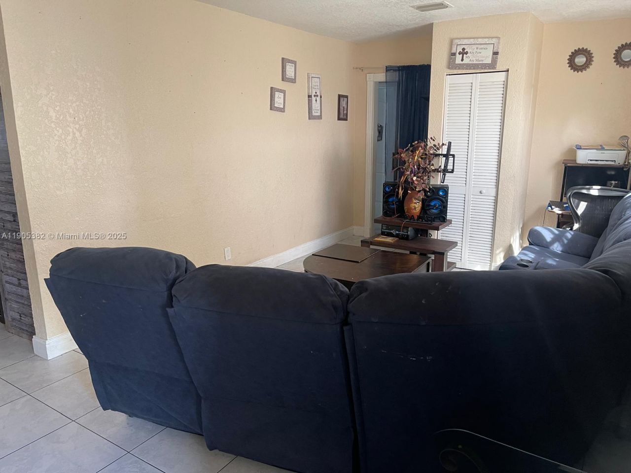 665 NW 153rd St, Miami, FL 33169 Photo