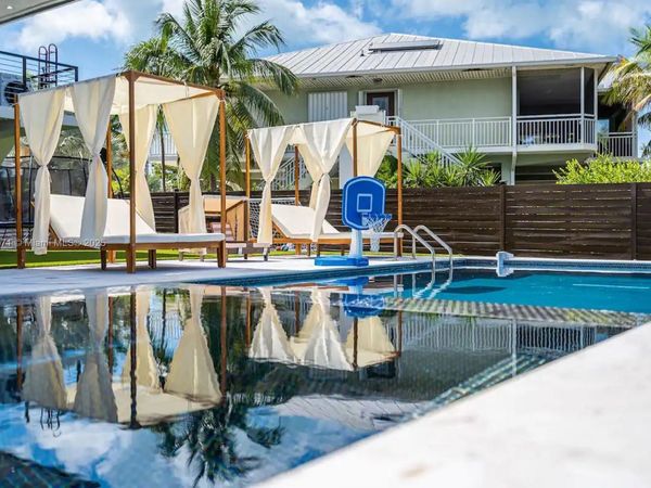 32 N Bounty Ln, Unit 32, Key Largo, FL 33037