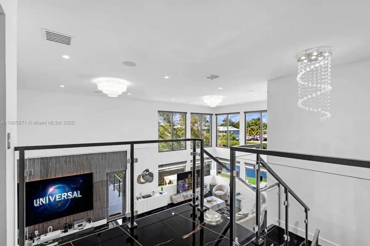 32 N Bounty Ln, Unit 32, Key Largo, FL 33037 Photo