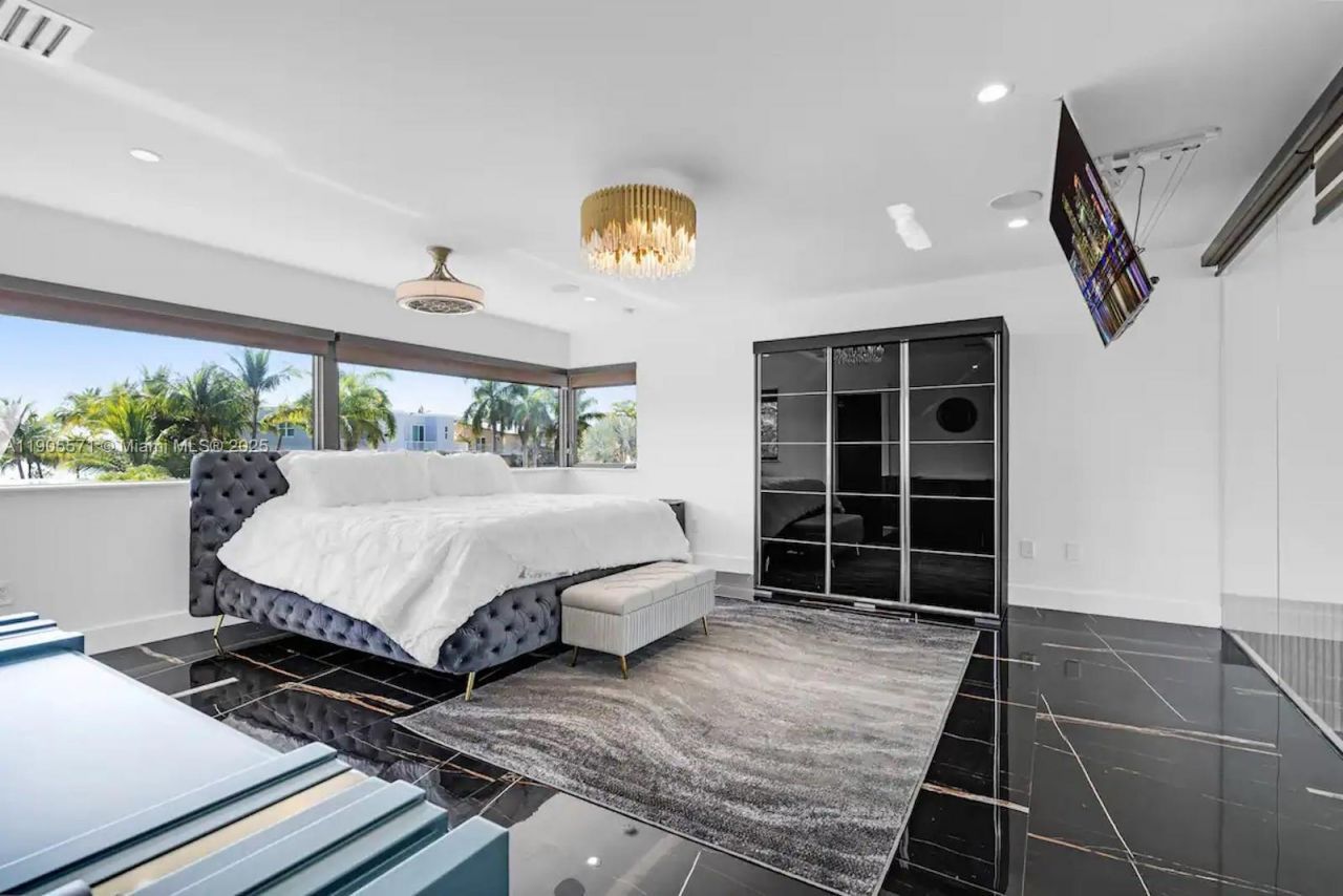 32 N Bounty Ln, Unit 32, Key Largo, FL 33037 Photo