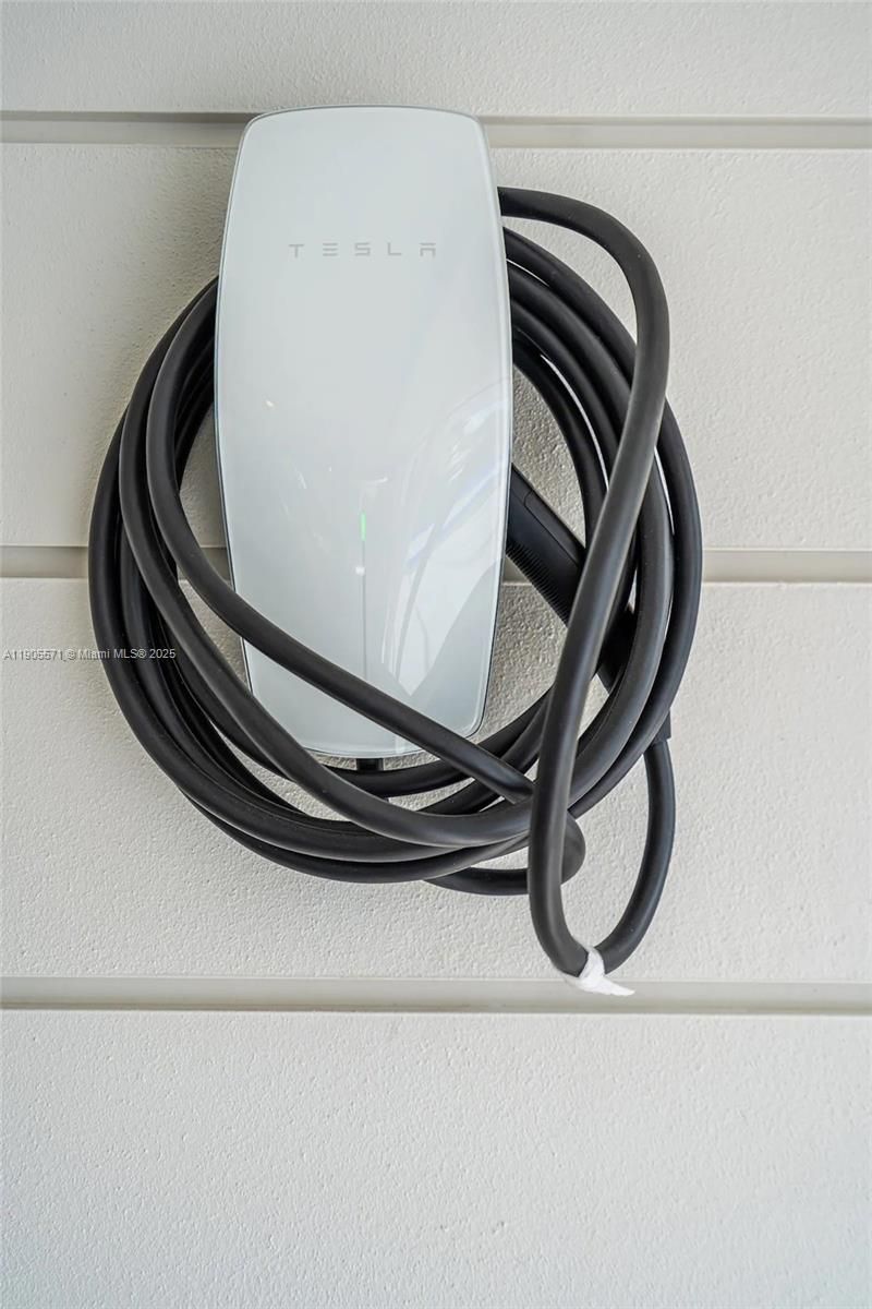 32 N Bounty Ln, Unit 32, Key Largo, FL 33037 Photo