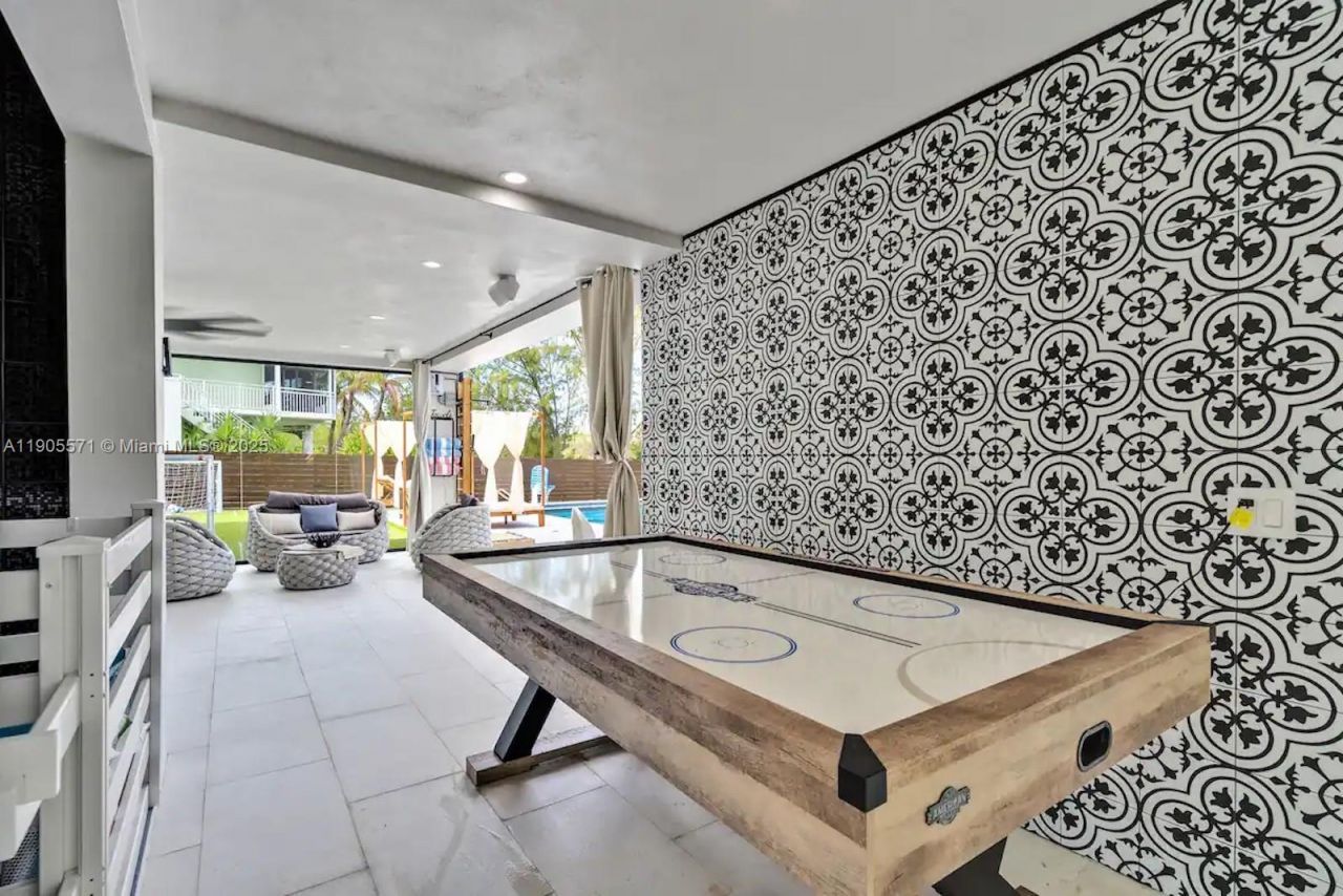 32 N Bounty Ln, Unit 32, Key Largo, FL 33037 Photo