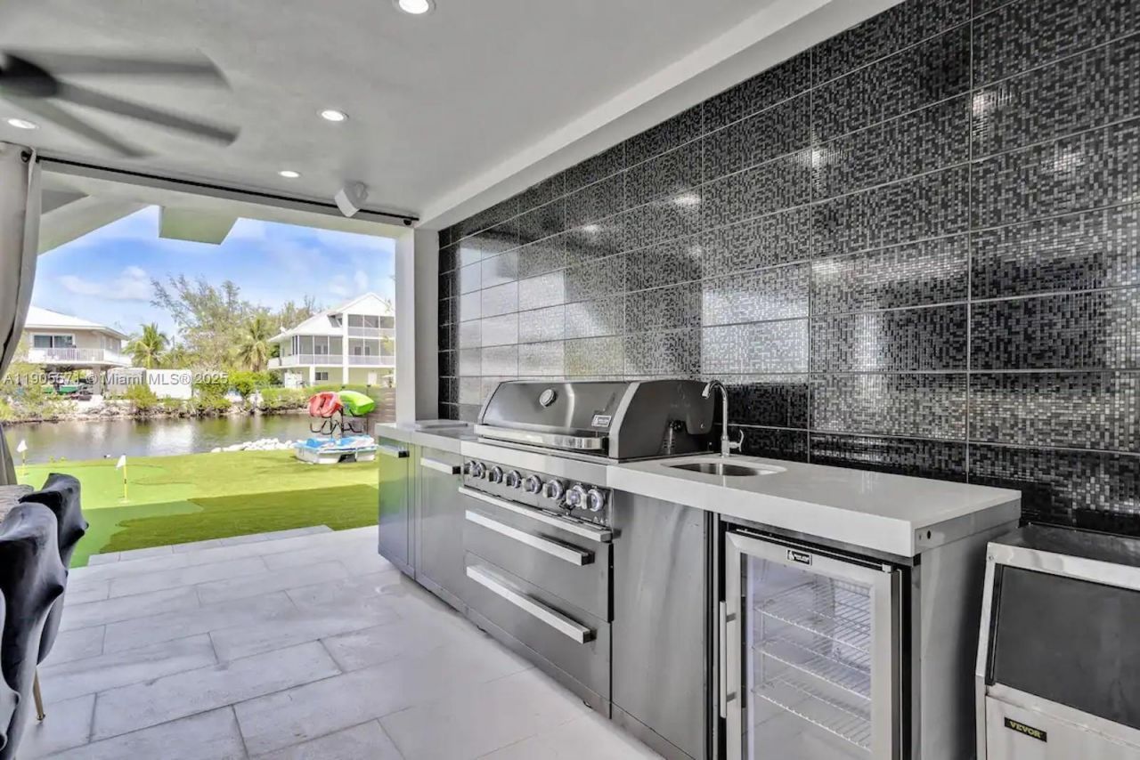 32 N Bounty Ln, Unit 32, Key Largo, FL 33037 Photo