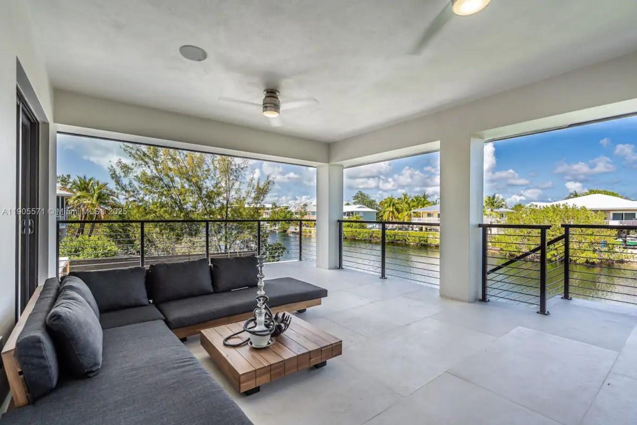 32 N Bounty Ln, Unit 32, Key Largo, FL 33037 Photo