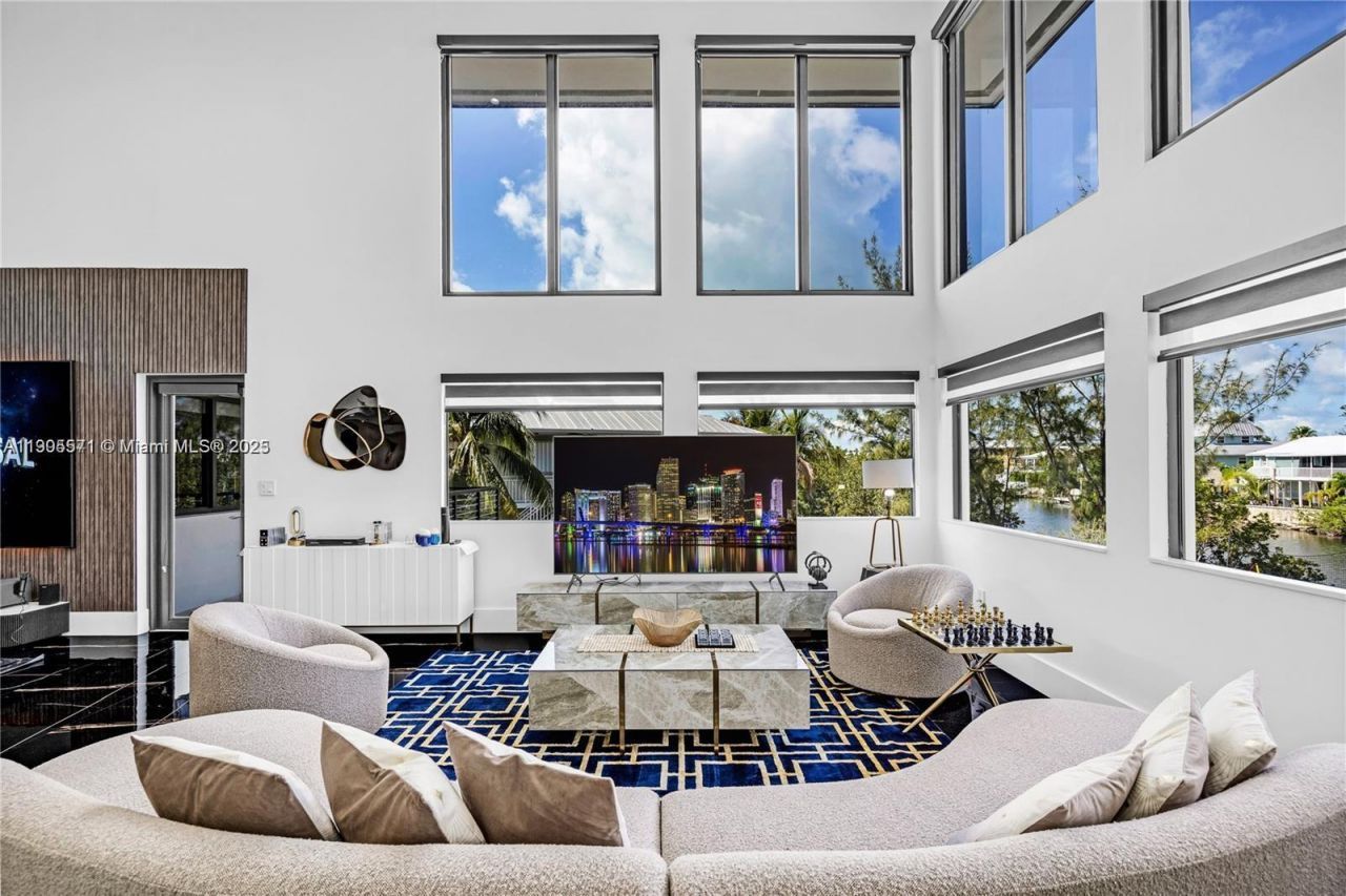 32 N Bounty Ln, Unit 32, Key Largo, FL 33037 Photo