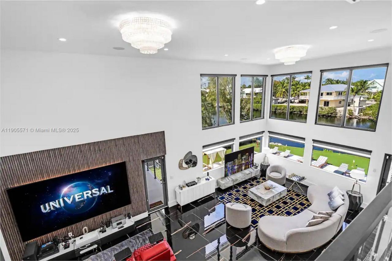 32 N Bounty Ln, Unit 32, Key Largo, FL 33037 Photo