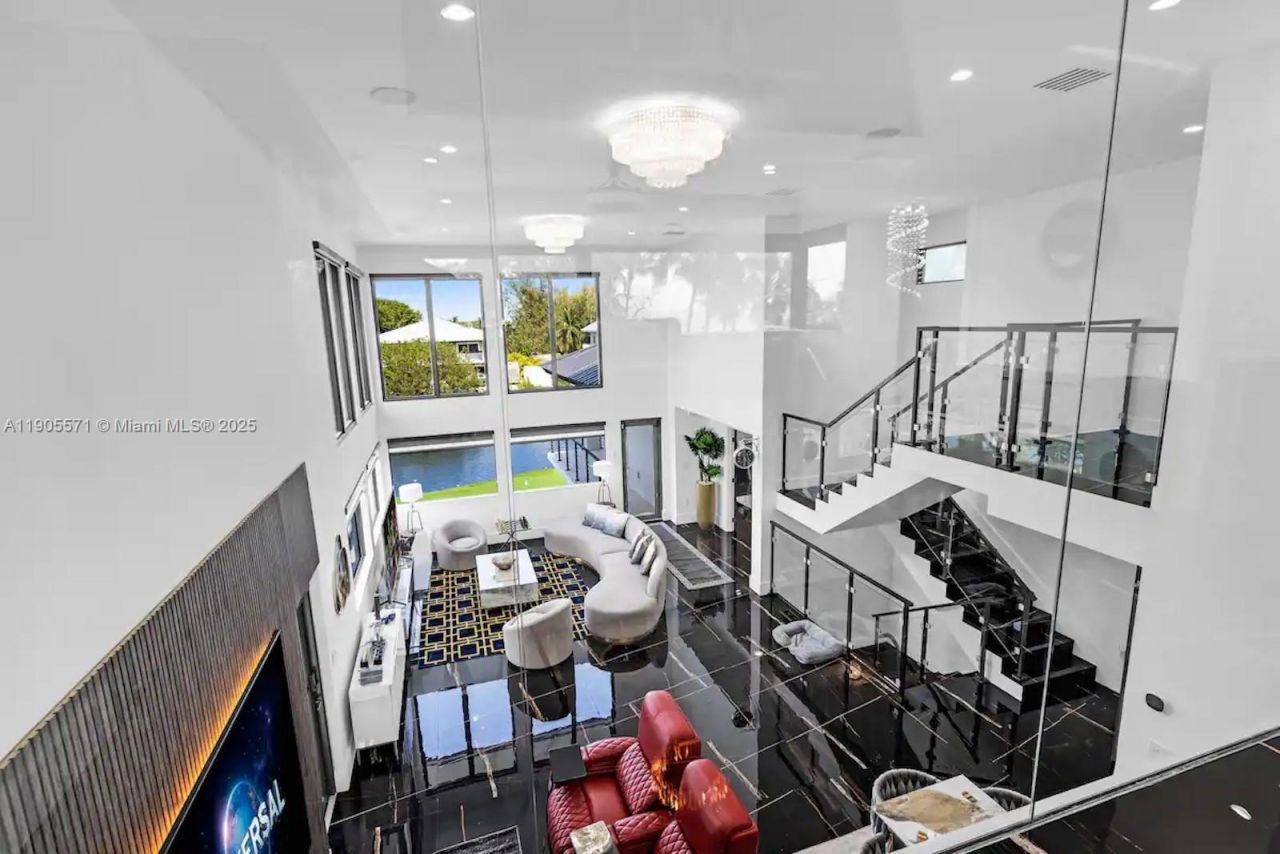 32 N Bounty Ln, Unit 32, Key Largo, FL 33037 Photo