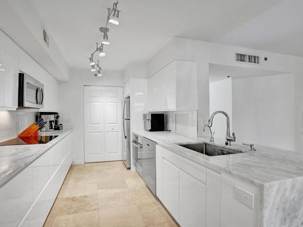 3237 Clint Moore Road, Unit 108, Boca Raton, FL 33496