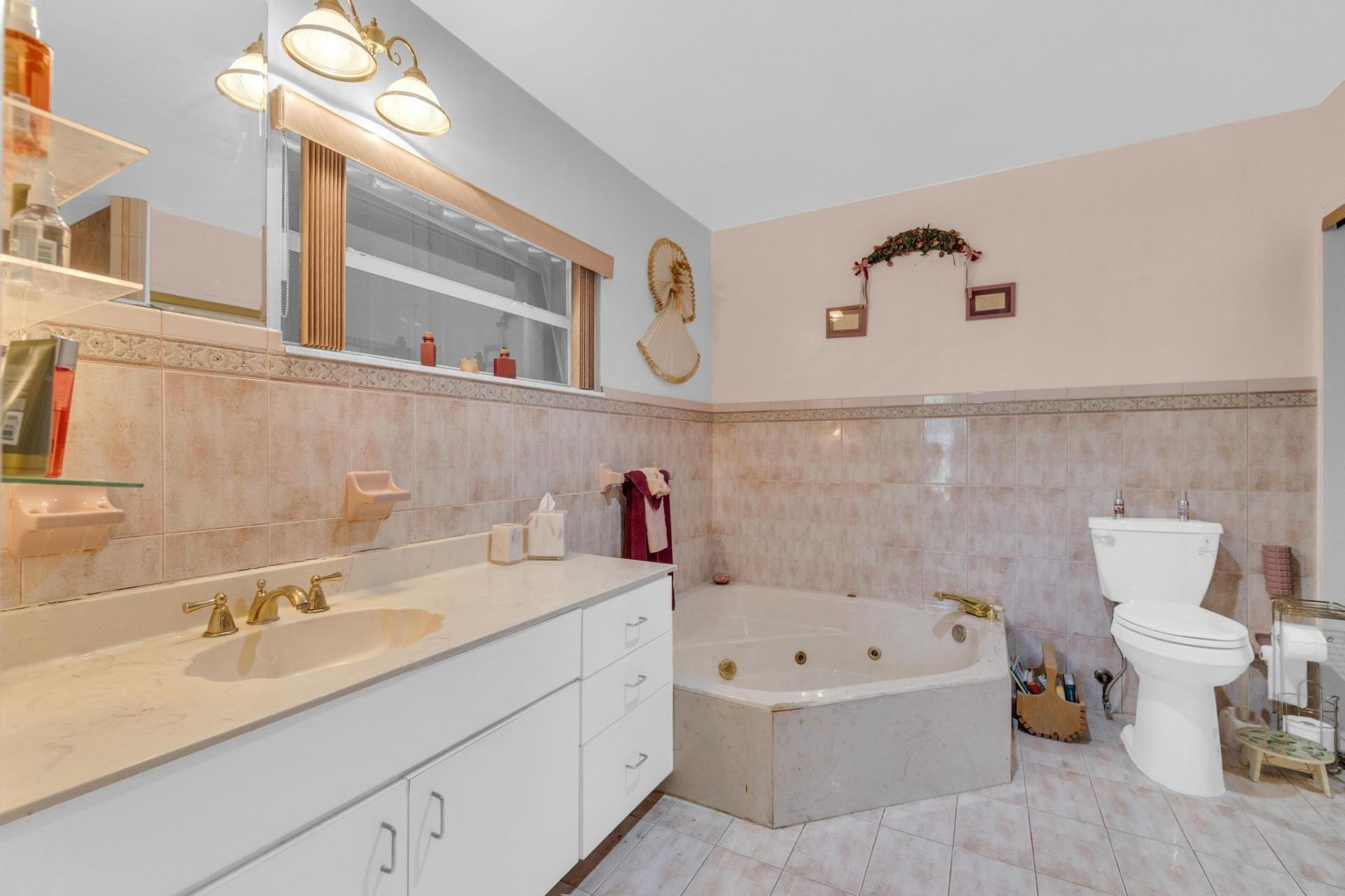 18201 SW 87th Avenue, Palmetto Bay, FL 33157 Photo