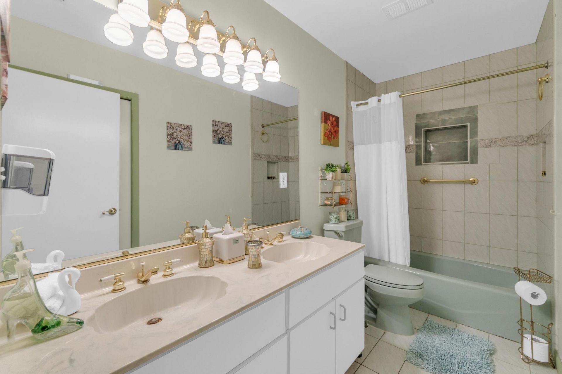 18201 SW 87th Avenue, Palmetto Bay, FL 33157 Photo