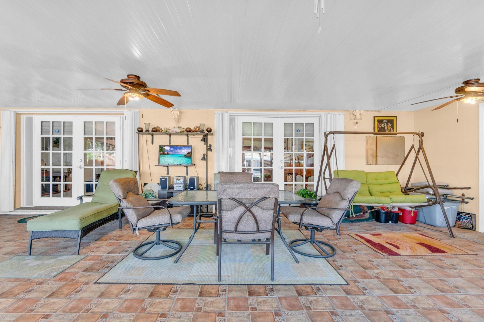 18201 SW 87th Avenue, Palmetto Bay, FL 33157 Photo