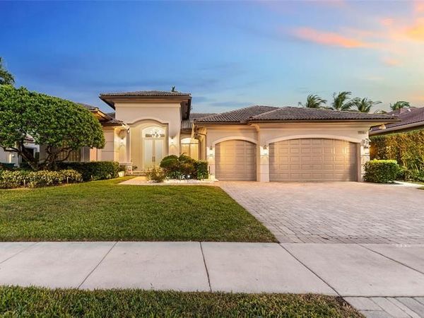 11064 Canary Island Court, Plantation, FL 33324