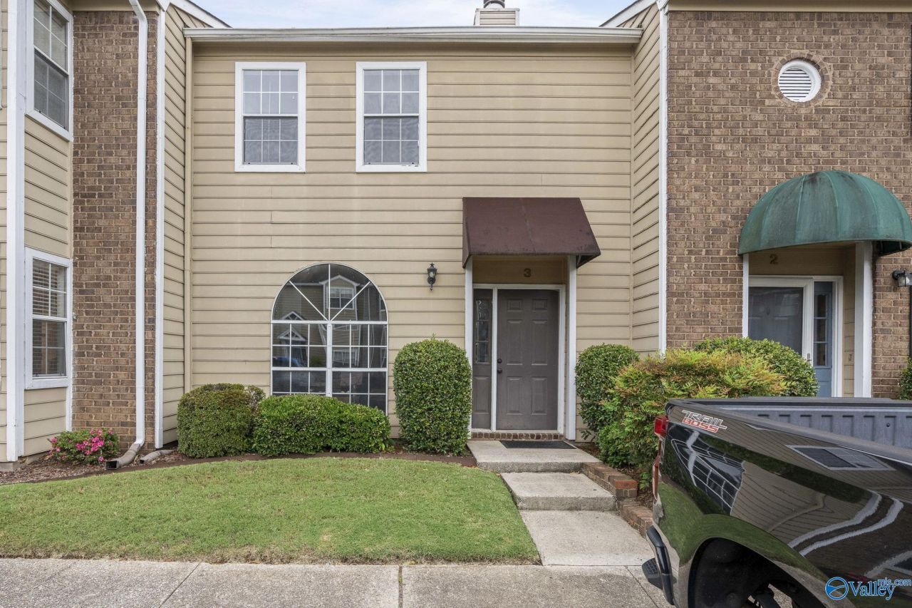 11112 S Memorial Pkwy, Unit K3, Huntsville, AL 35803 Main Photo