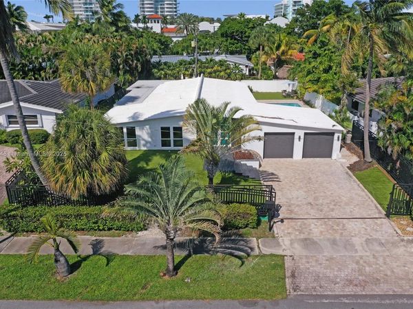 2201 SE 19th St, Fort Lauderdale, FL 33316