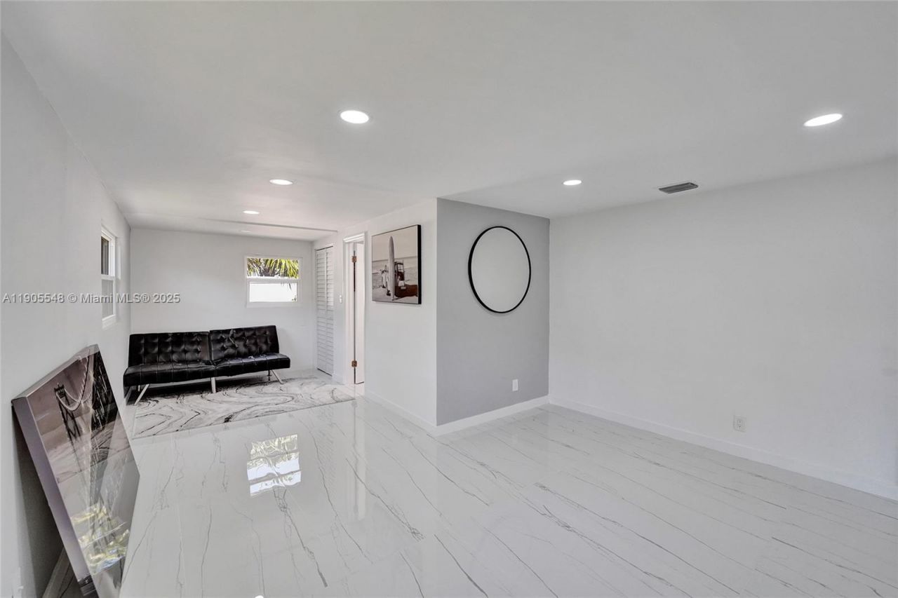 2201 SE 19th St, Fort Lauderdale, FL 33316 Photo