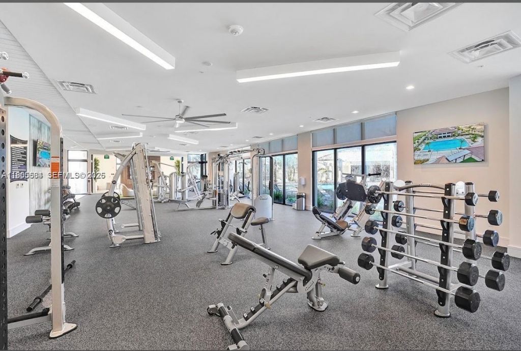 8156 NW 43rd St, Doral, FL 33166 Photo