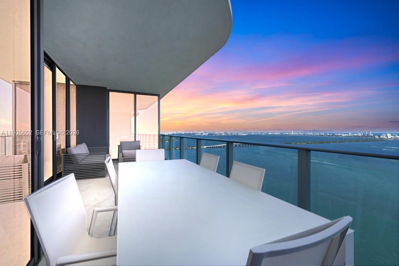 700 NE 24th St, Unit 4002, Miami, FL 33137 Photo