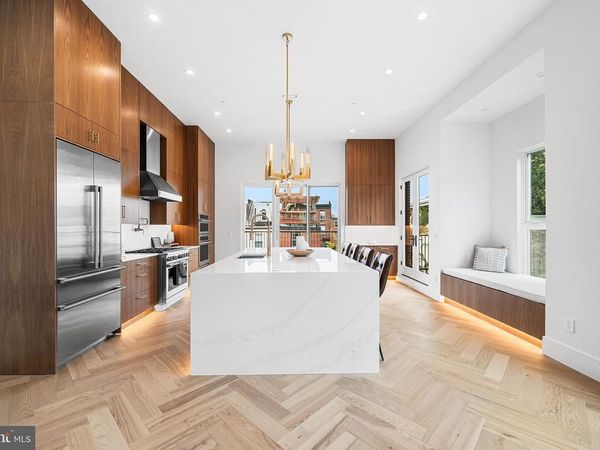 1242 E OXFORD STREET, PHILADELPHIA, PA 19125