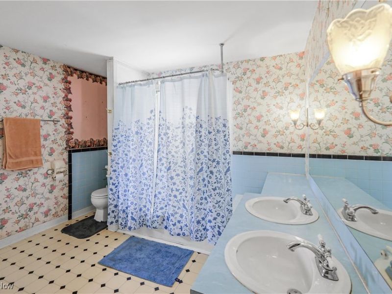 3771 Edison Street NW, Uniontown, OH 44685 Photo 28